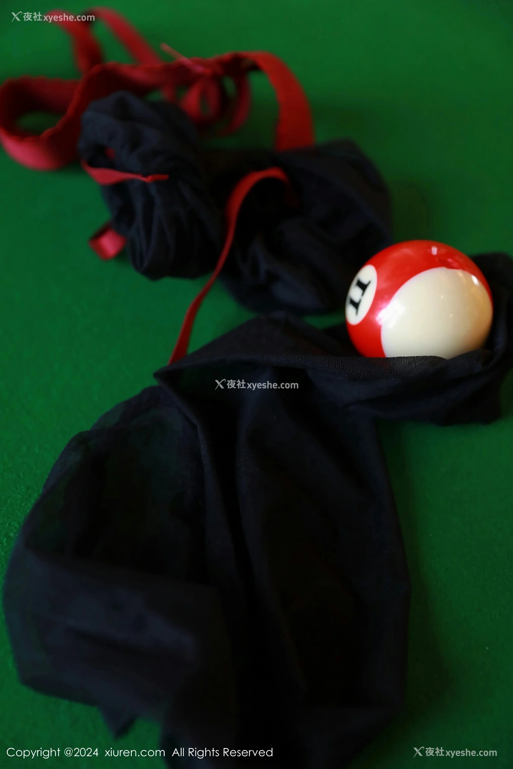 1P - [XiuRen秀人网] No.8946 白茹雪abby