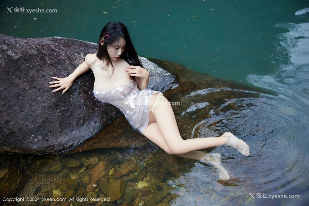 1P - [XiuRen秀人网] No.8659 lingyu69