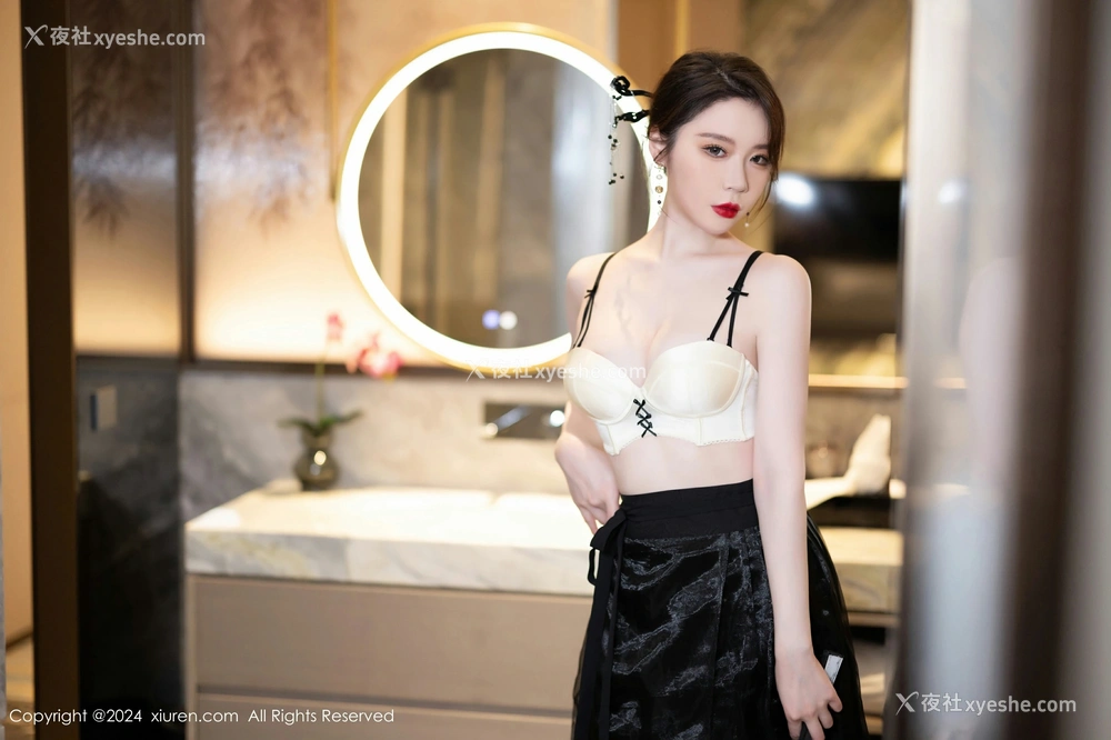 1P - [XiuRen秀人网] No.8465 梦心玥