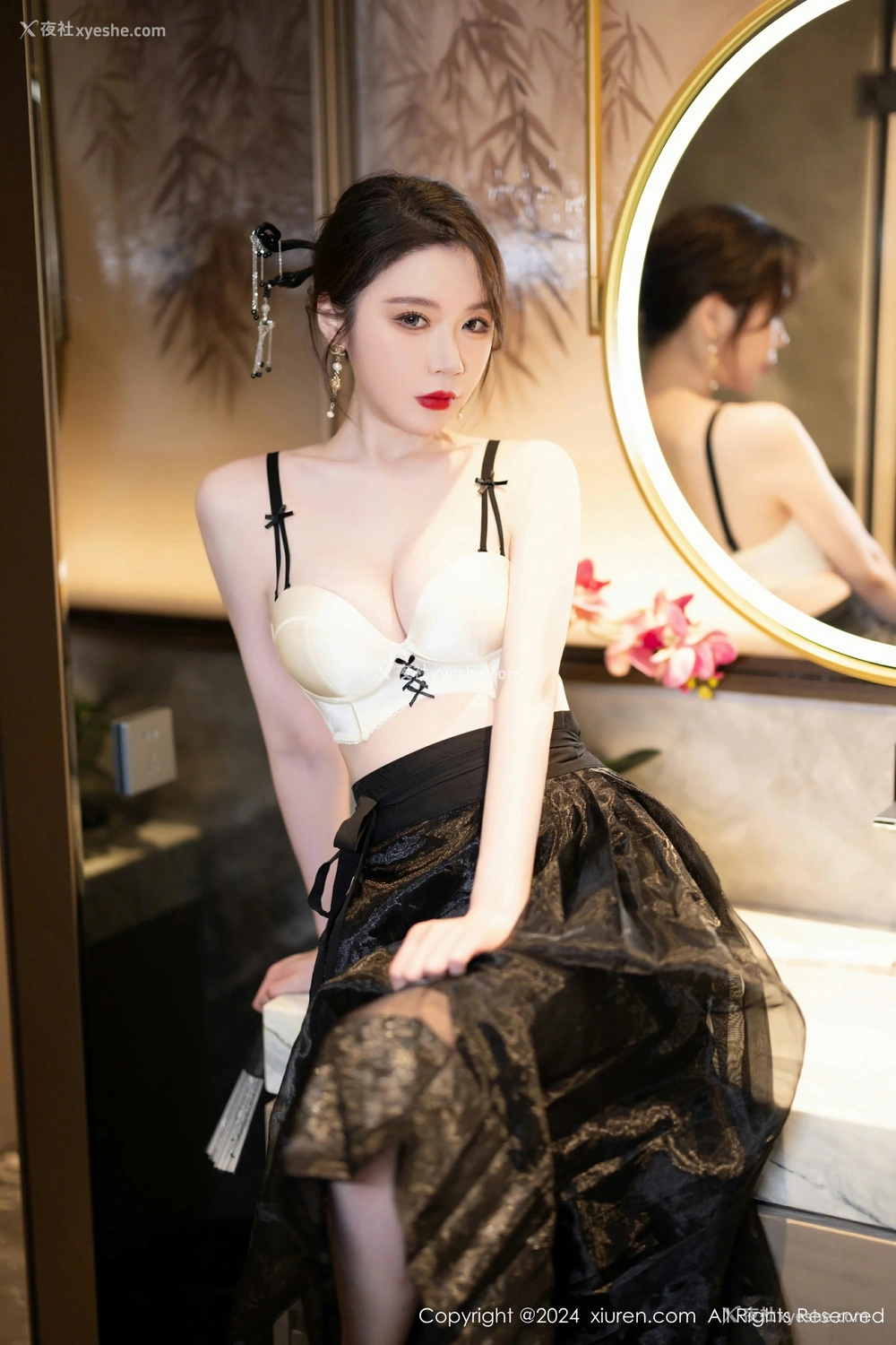1P - [XiuRen秀人网] No.8465 梦心玥