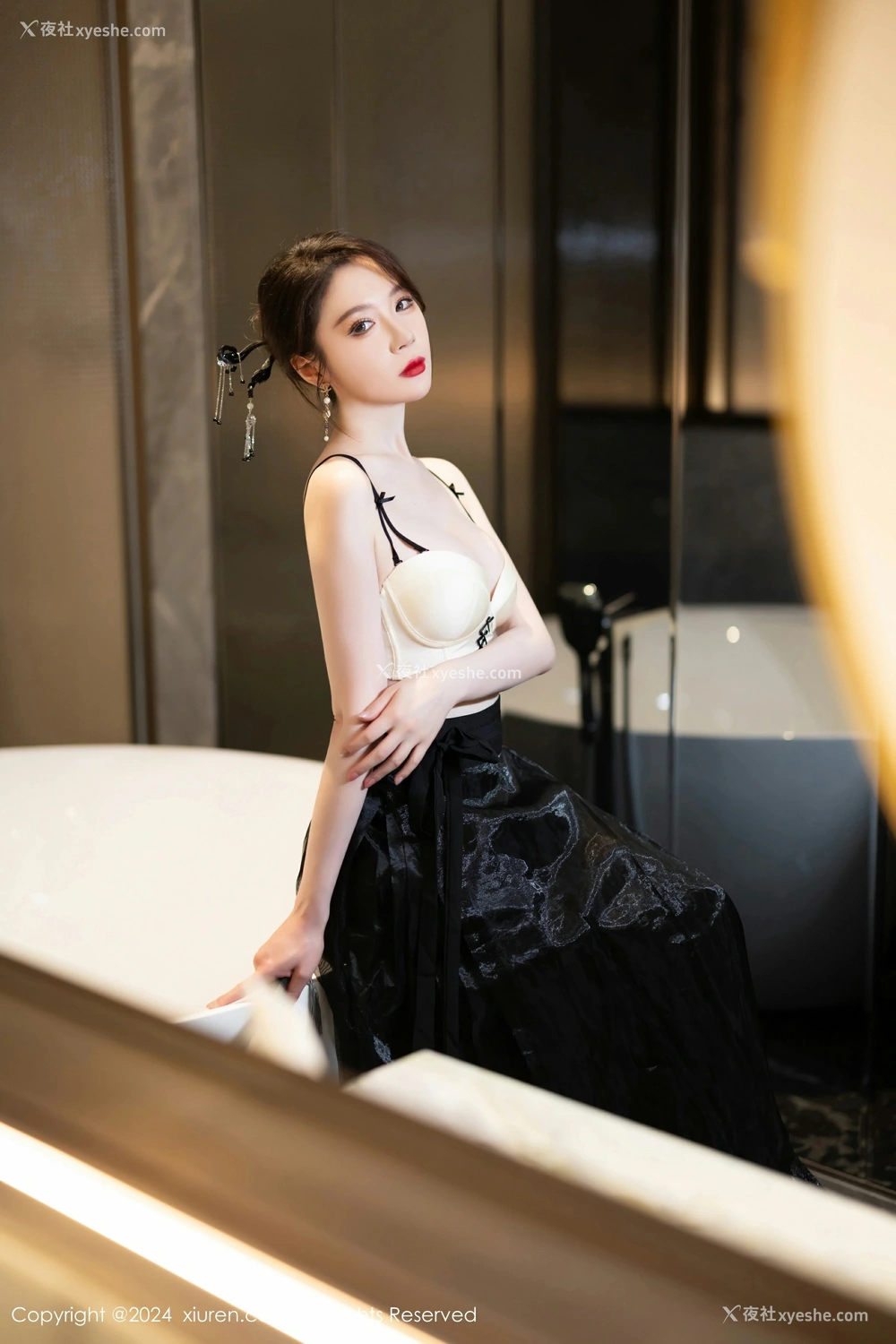 1P - [XiuRen秀人网] No.8465 梦心玥