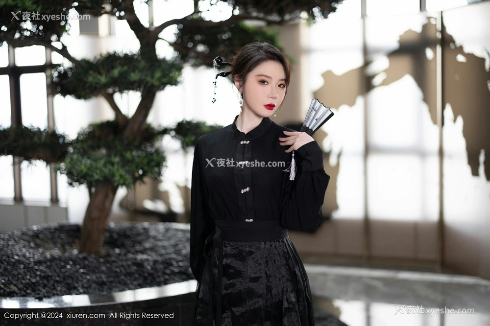 1P - [XiuRen秀人网] No.8465 梦心玥