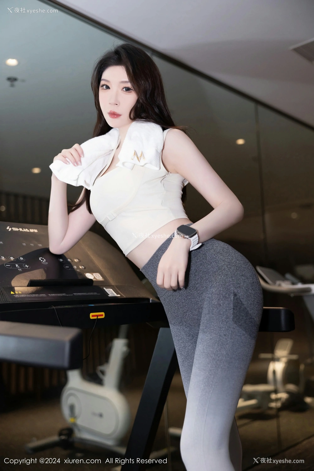 1P - [XiuRen秀人网] No.8767 梦心玥