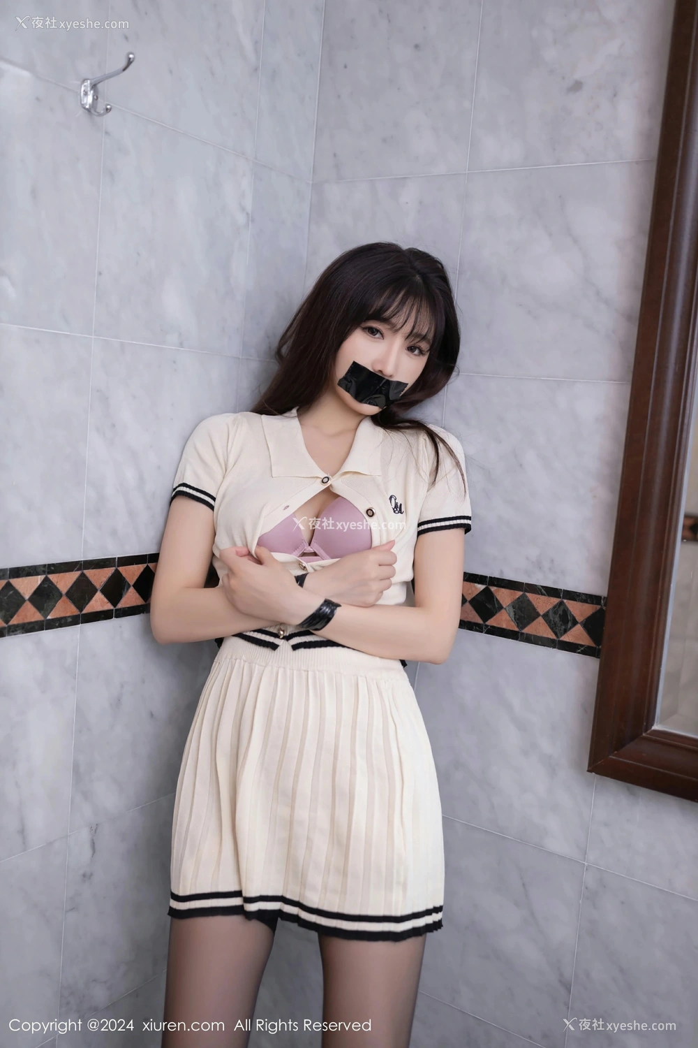 1P - [XiuRen秀人网] No.8769 陆萱萱