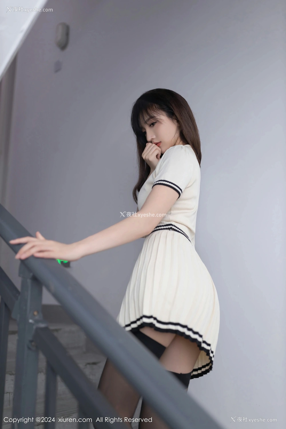 1P - [XiuRen秀人网] No.8769 陆萱萱