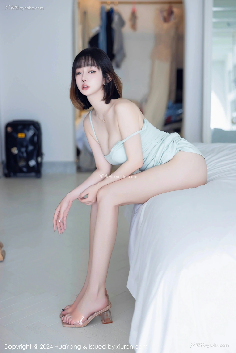 1P - [HuaYang花漾写真] VOL.586 王雨纯