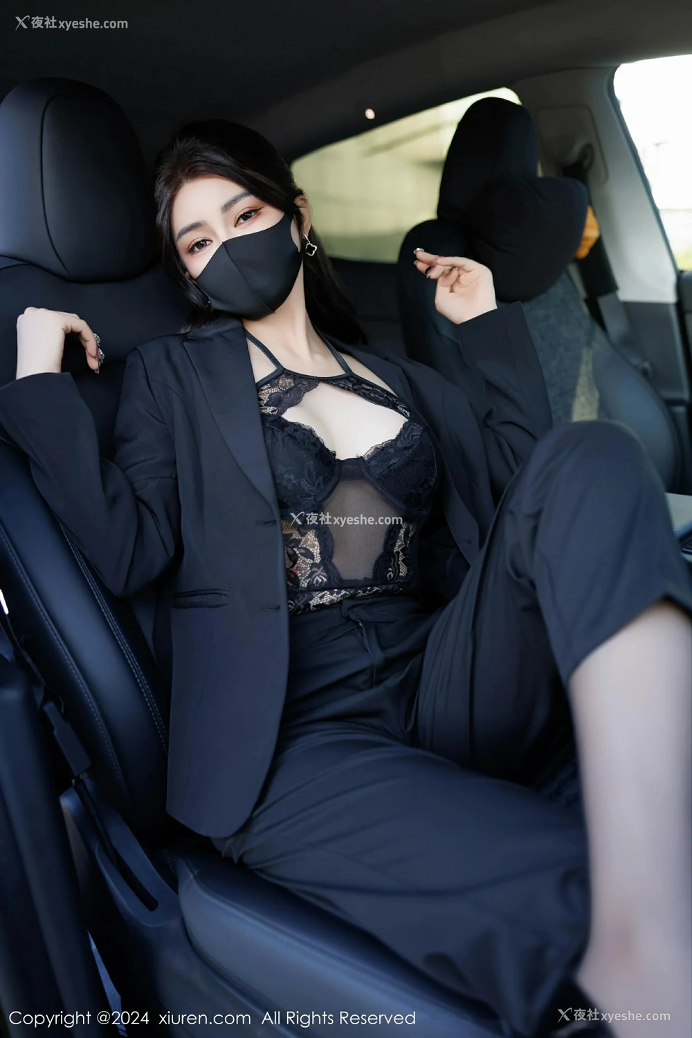 1P - [XiuRen秀人网] No.9405 凯竹Quinn