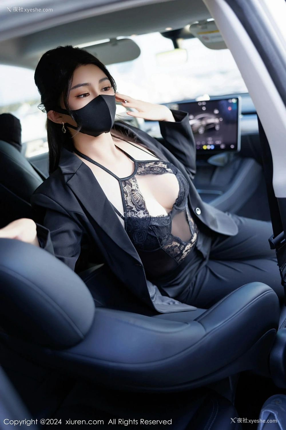 1P - [XiuRen秀人网] No.9405 凯竹Quinn