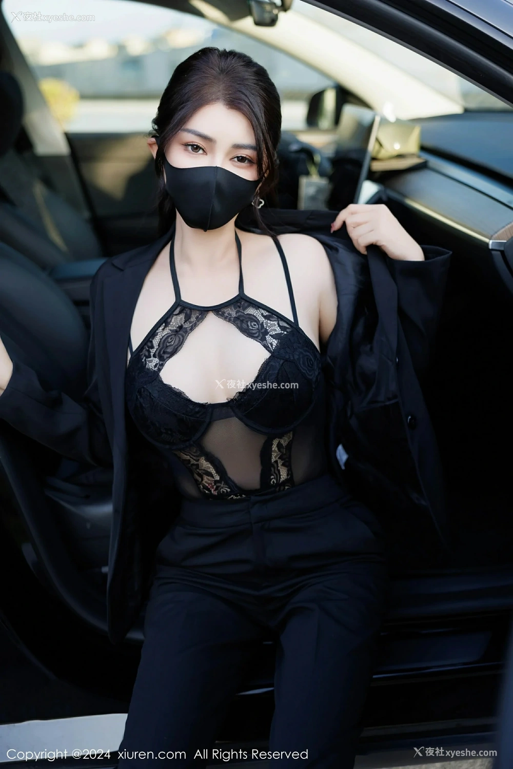 1P - [XiuRen秀人网] No.9405 凯竹Quinn