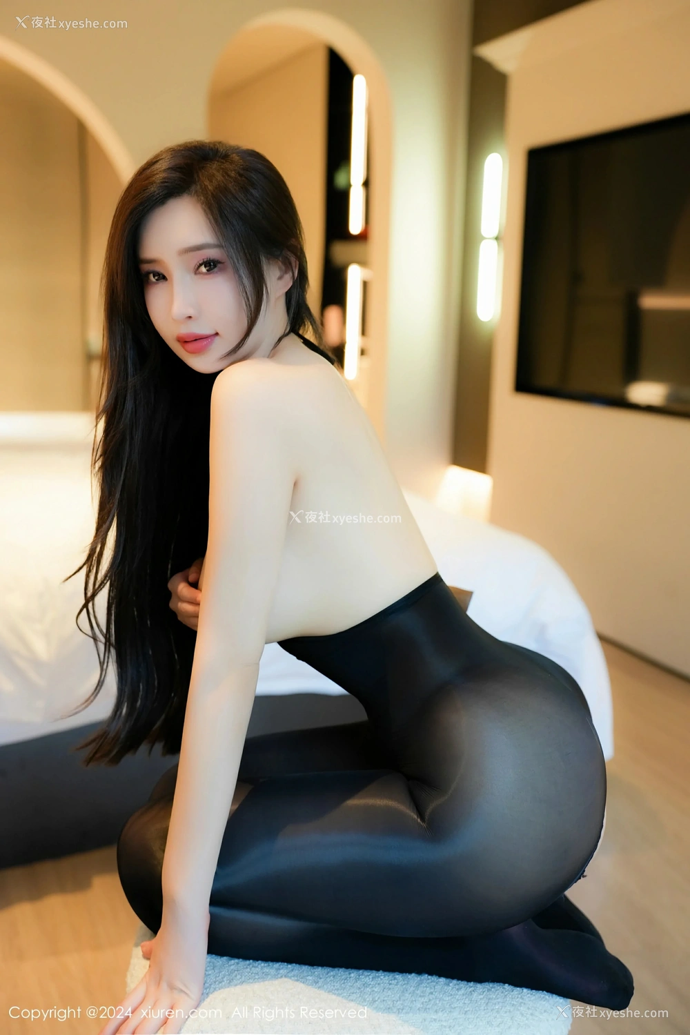 1P - [XiuRen秀人网] No.9061 Carol周妍希X