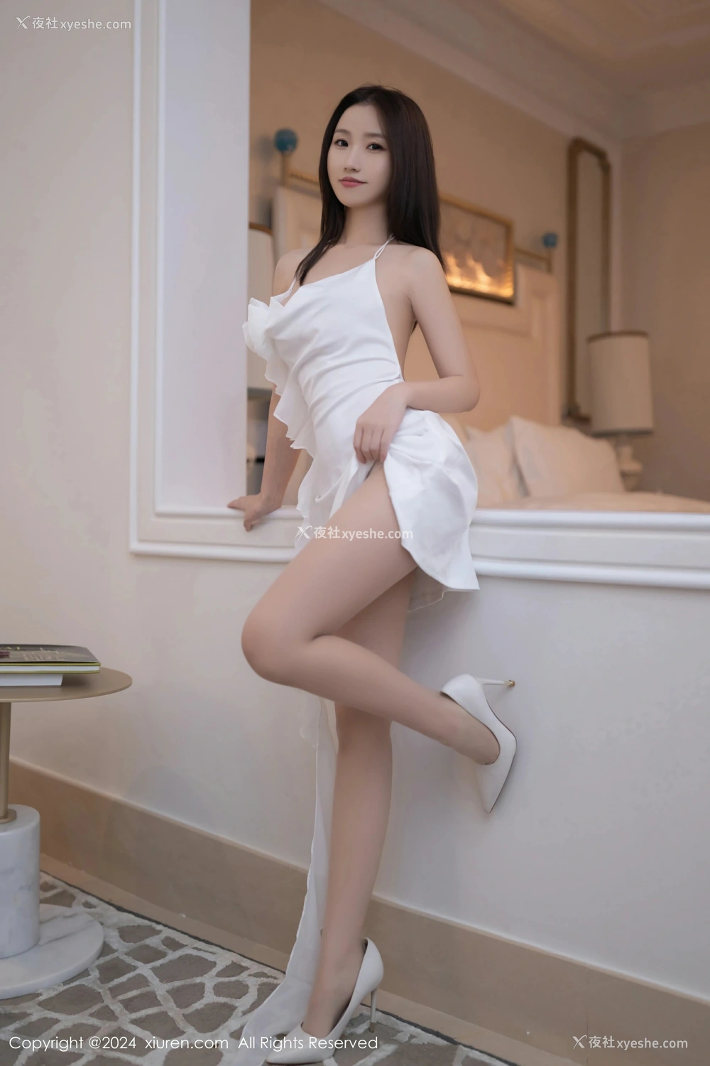 1P - [XiuRen秀人网] No.8616 杏子Yada
