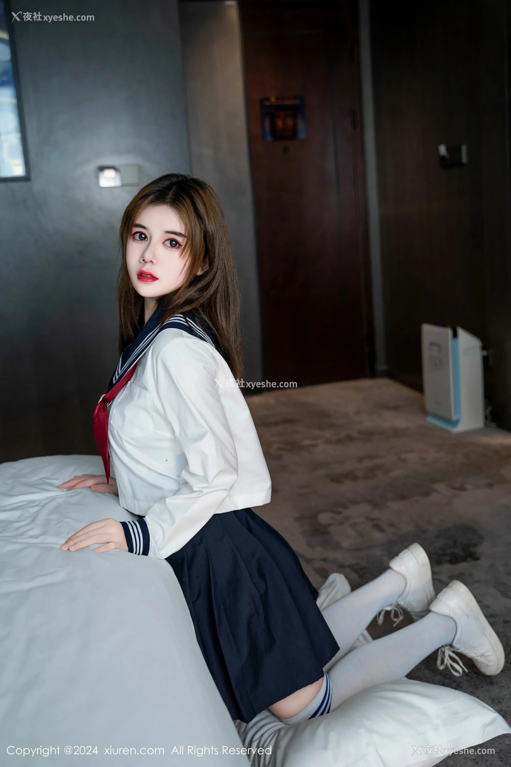 1P - [XiuRen秀人网] No.8819 凌彩烟