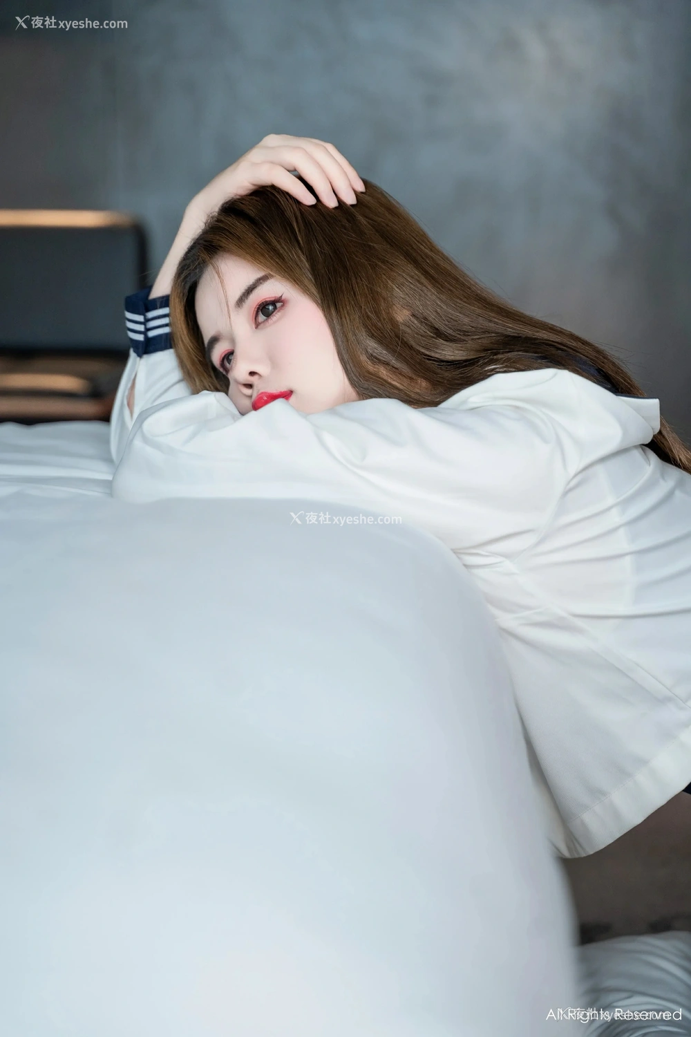 1P - [XiuRen秀人网] No.8819 凌彩烟