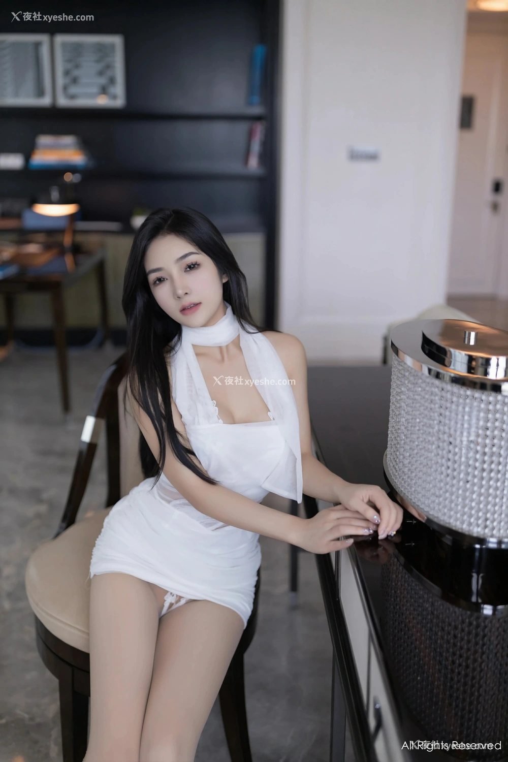 1P - [XiuRen秀人网] No.8875 谭小灵