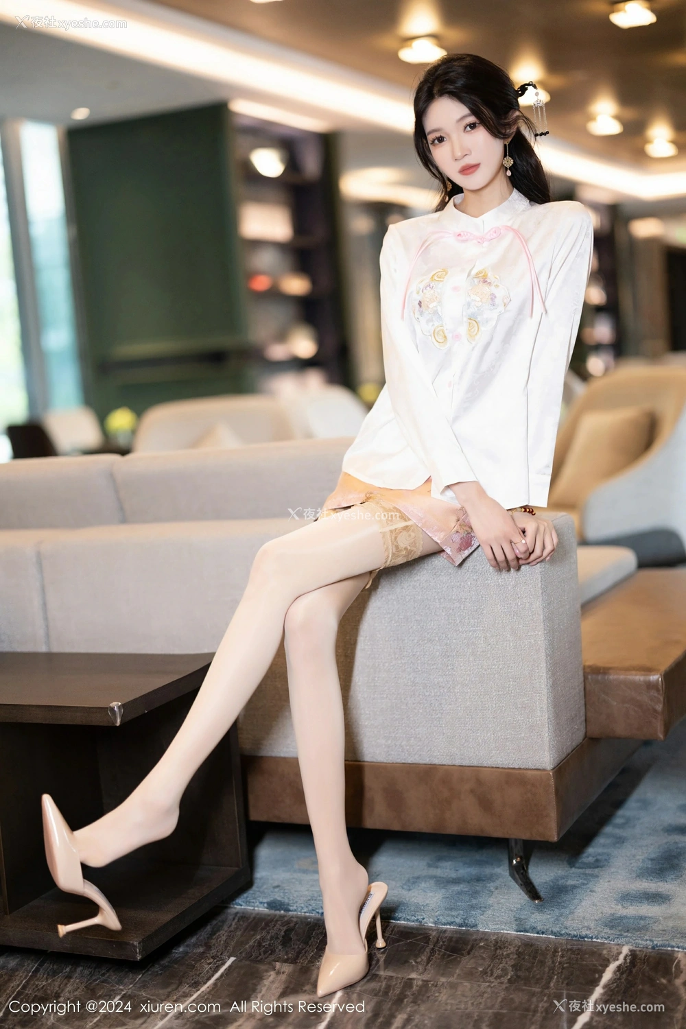 1P - [XiuRen秀人网] No.8347 程程程-