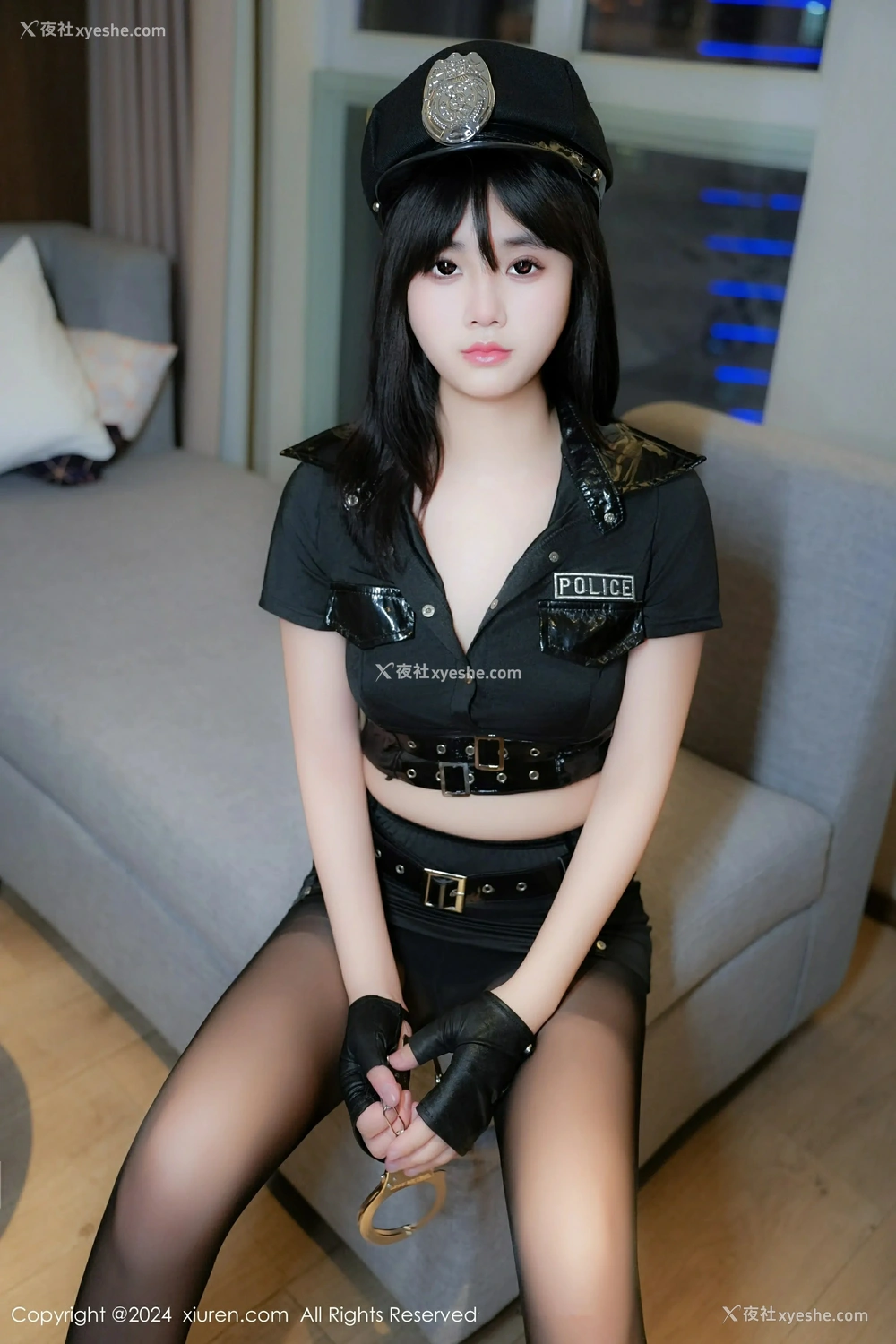1P - [XiuRen秀人网] No.9253 姚若兮vay