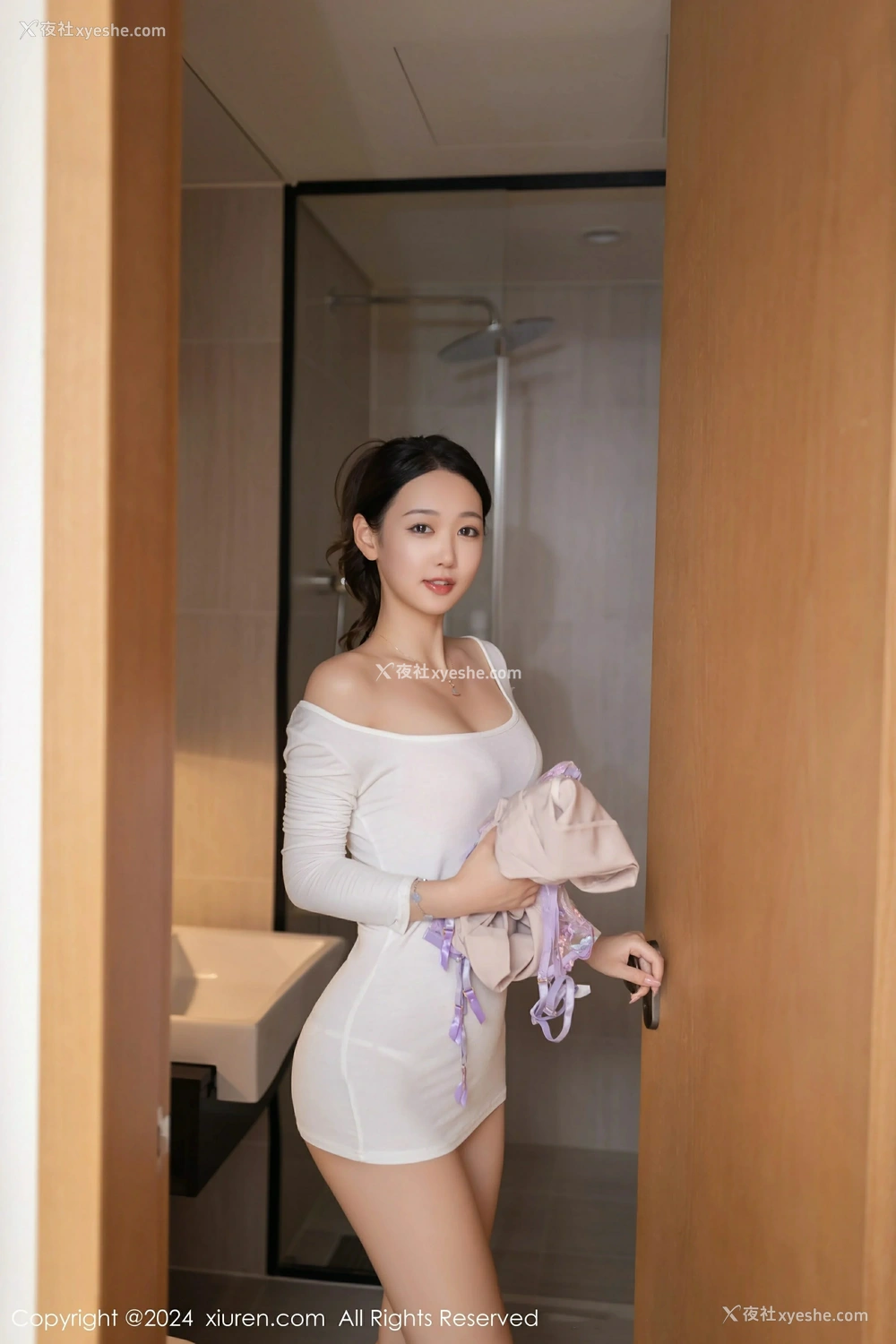 1P - [XiuRen秀人网] No.9392 唐安琪