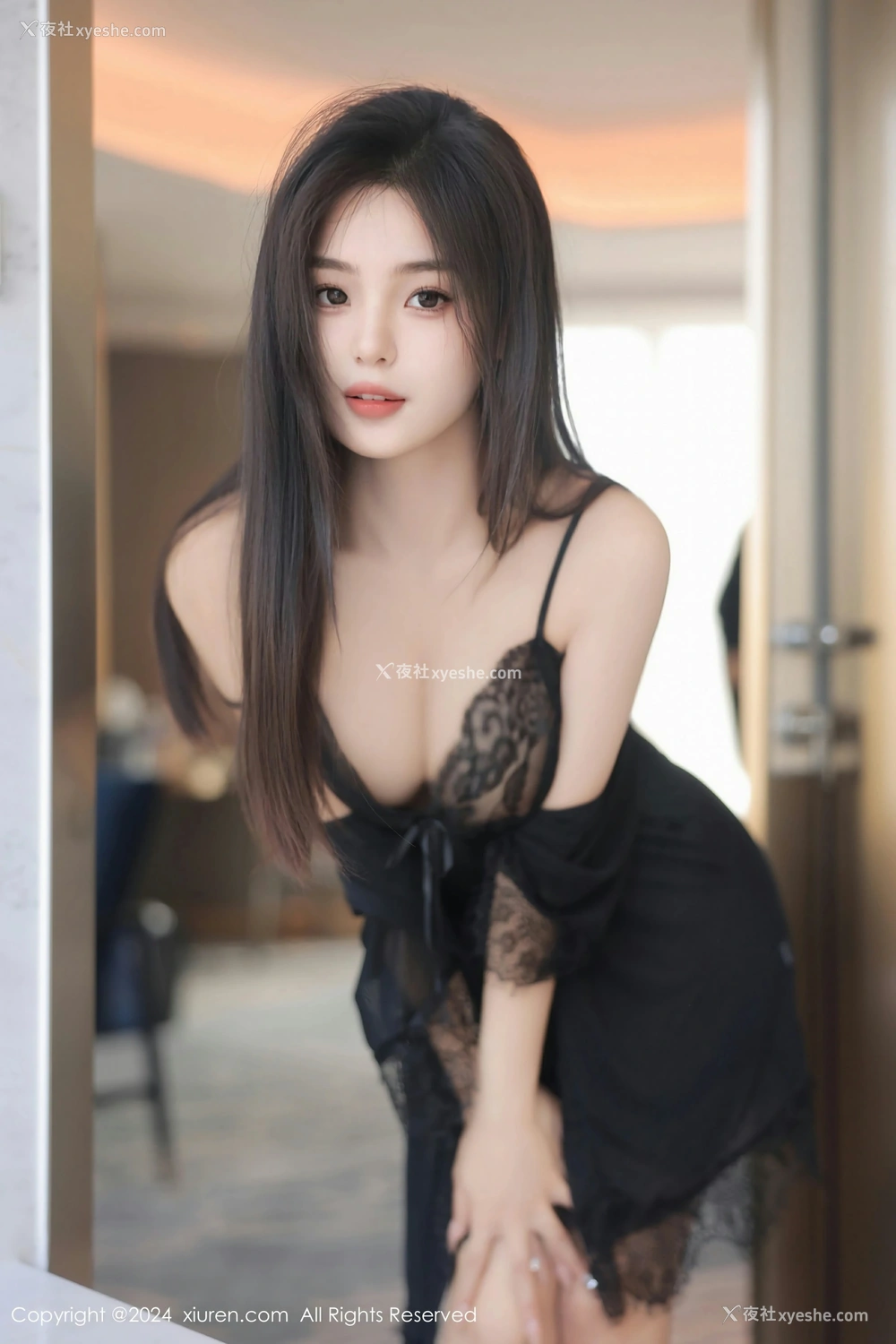 1P - [XiuRen秀人网] No.8550 周周不吃香菜