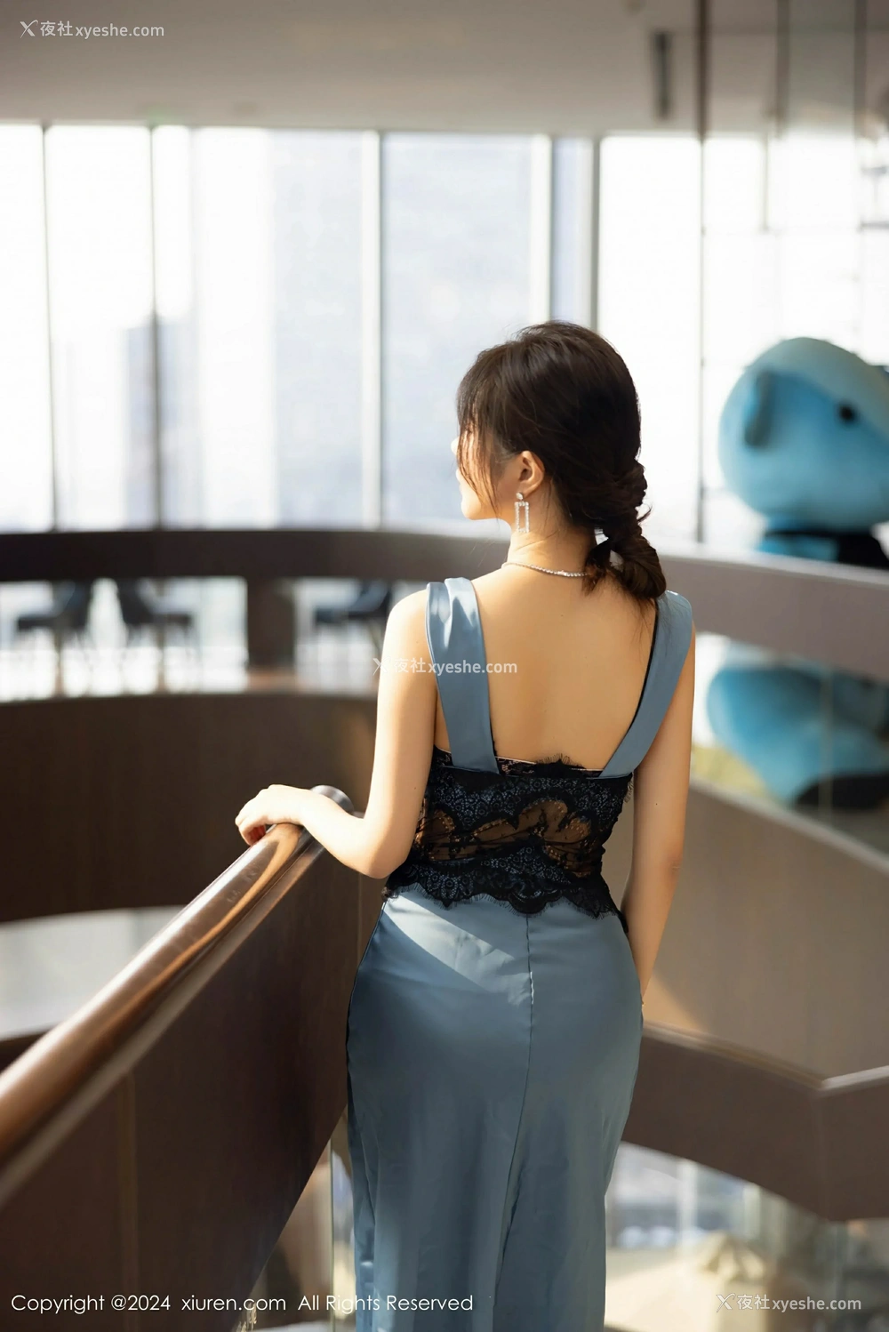 1P - [XiuRen秀人网] No.9310 绮里嘉ula