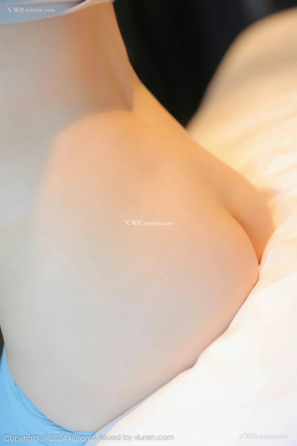 1P - [XiuRen秀人网] No.9217 白洁bessie