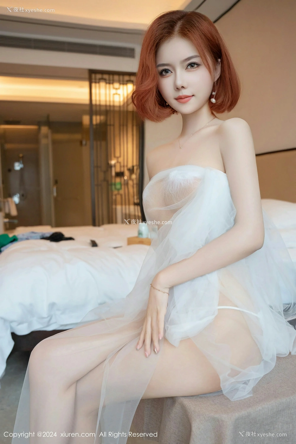 1P - [XiuRen秀人网] No.9318 白芷yy
