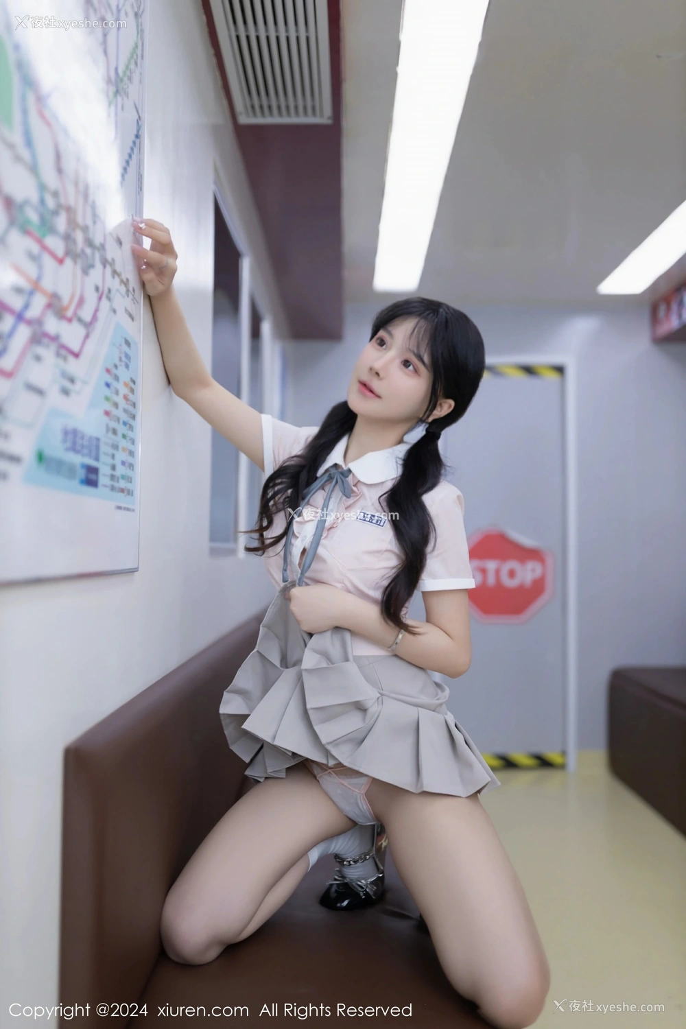 1P - [XiuRen秀人网] No.8515 幼幼