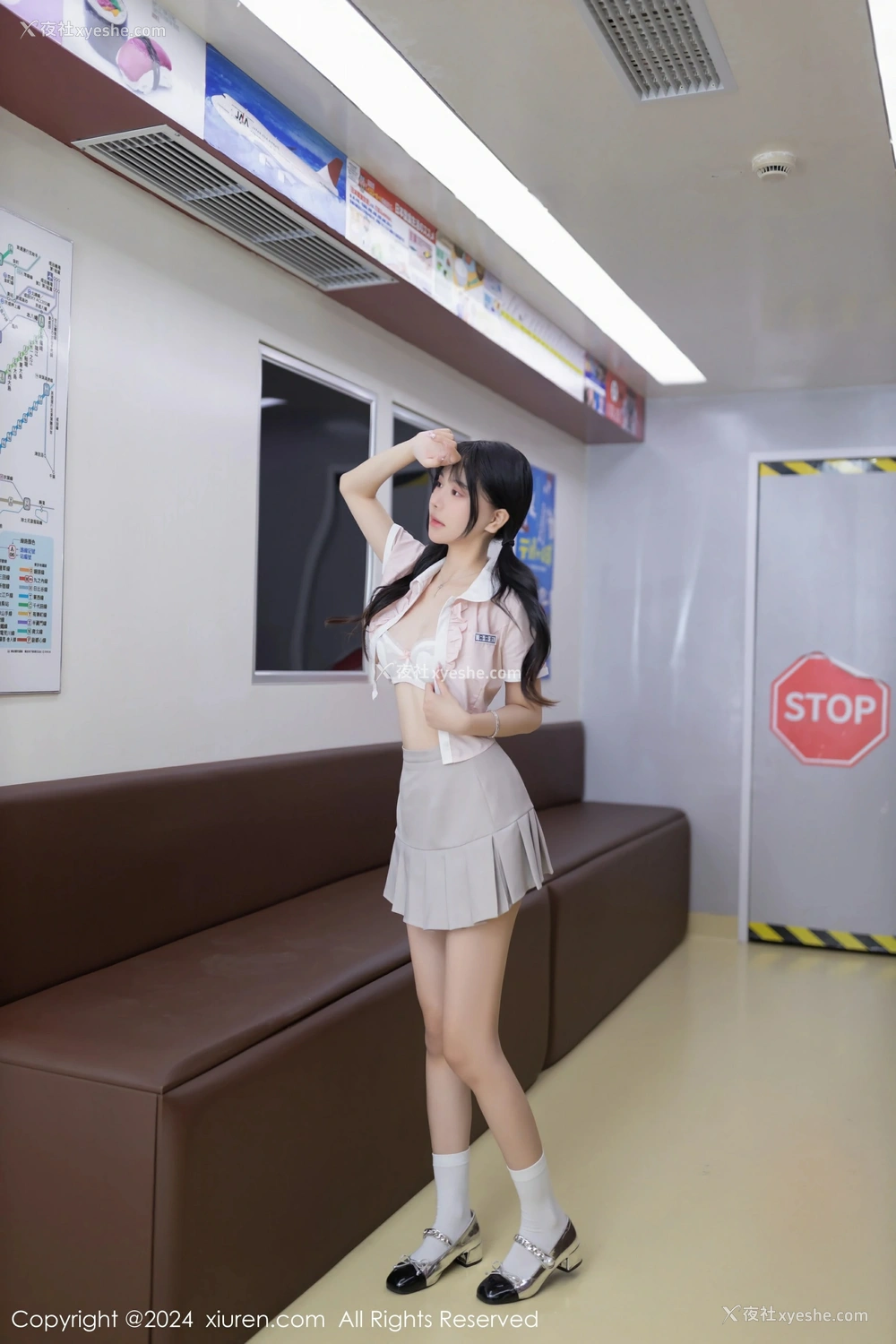 1P - [XiuRen秀人网] No.8515 幼幼