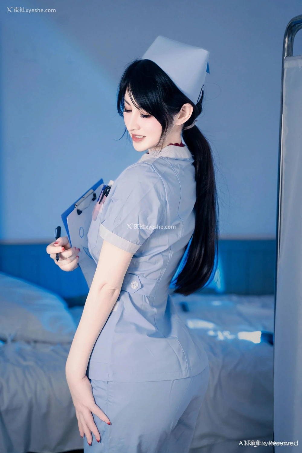 1P - [XiuRen秀人网] No.8859 诗诗kiki