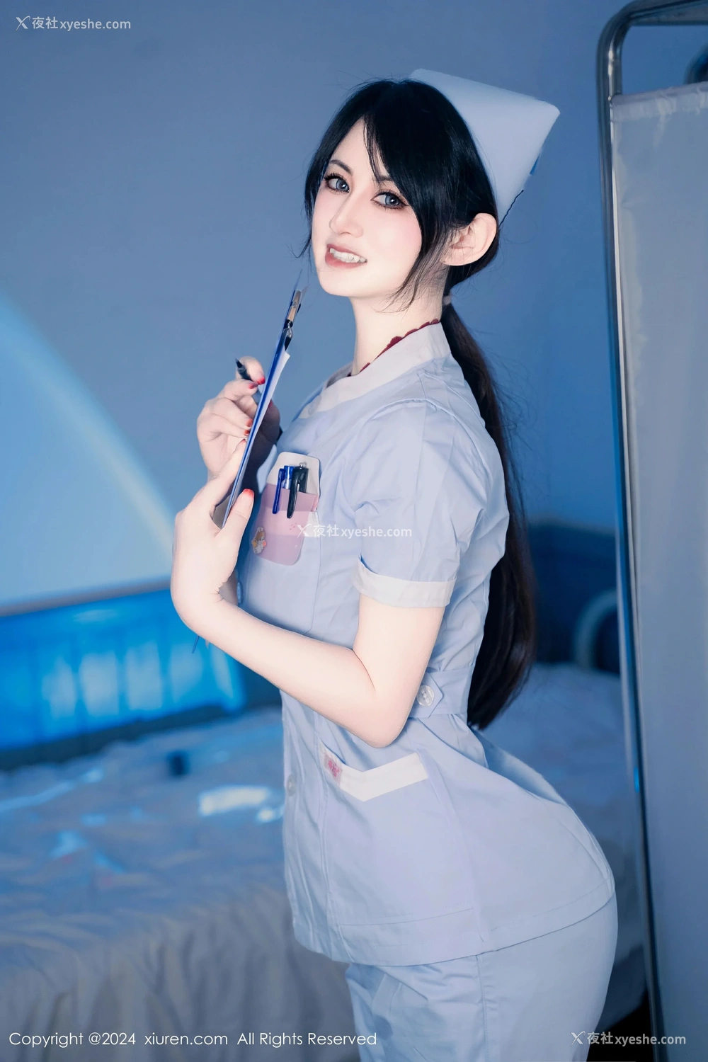 1P - [XiuRen秀人网] No.8859 诗诗kiki
