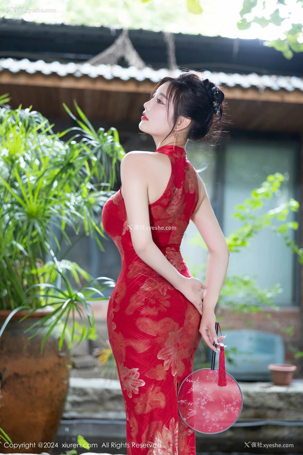 1P - [XiuRen秀人网] No.8996 杨晨晨Yome