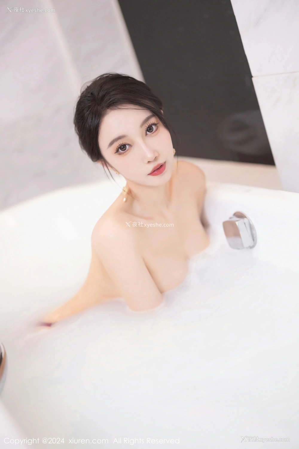 1P - [XiuRen秀人网] No.8479 玥儿玥