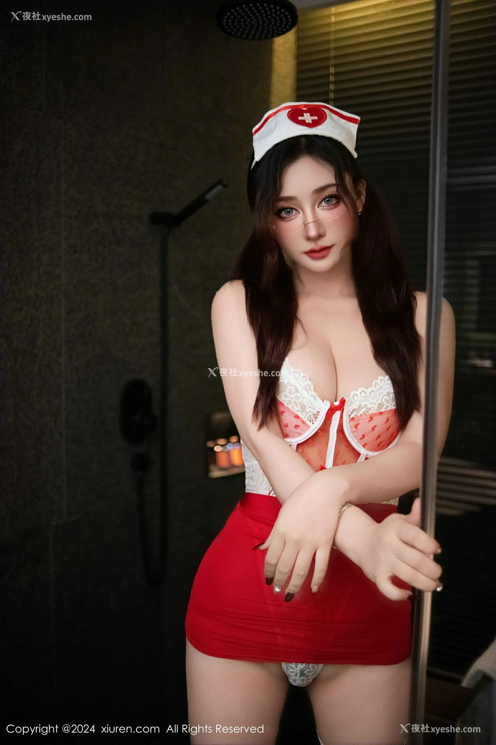 1P - [XiuRen秀人网] No.9316 蕾蕾醒了没