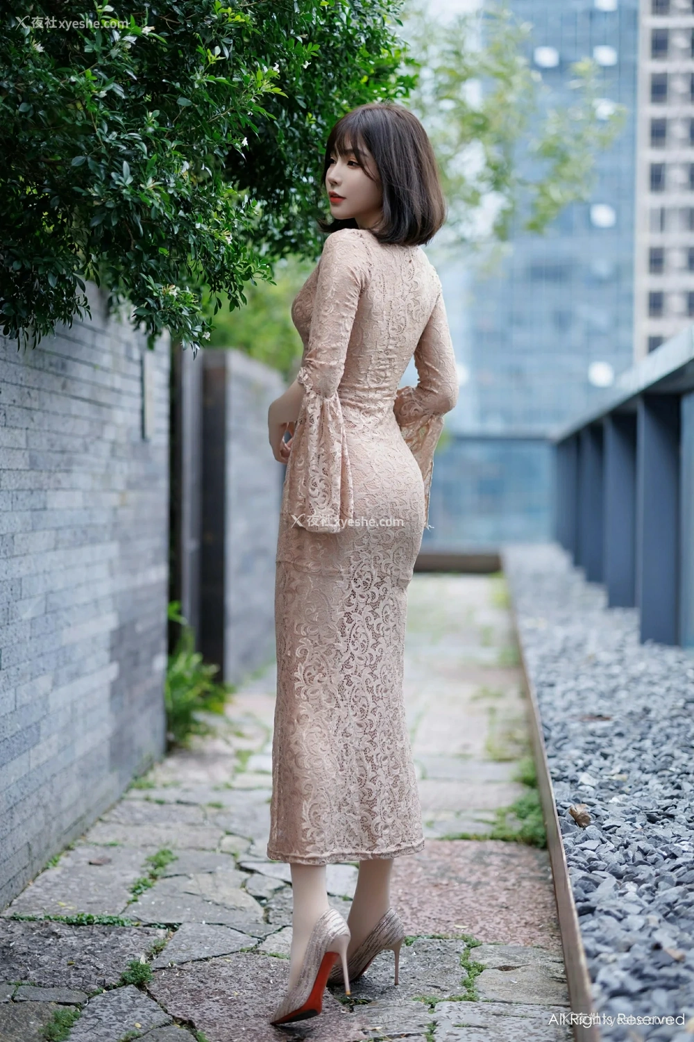 1P - [XiuRen秀人网] No.9412 徐莉芝Booty