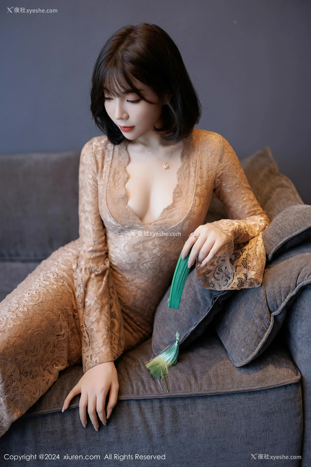 1P - [XiuRen秀人网] No.9412 徐莉芝Booty