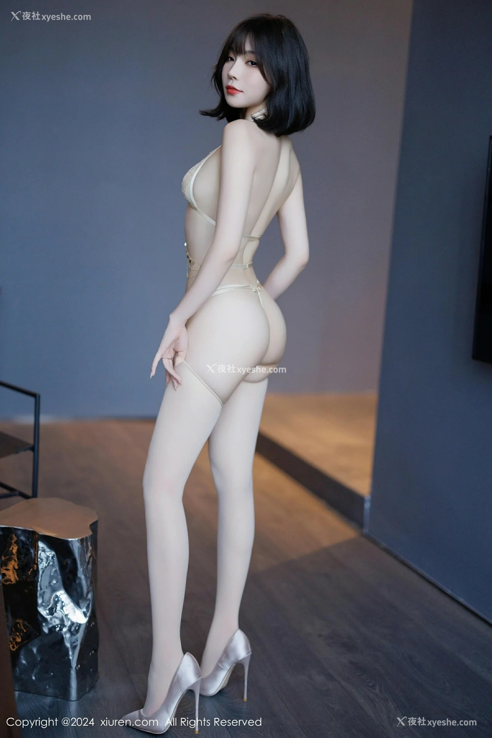 1P - [XiuRen秀人网] No.9412 徐莉芝Booty