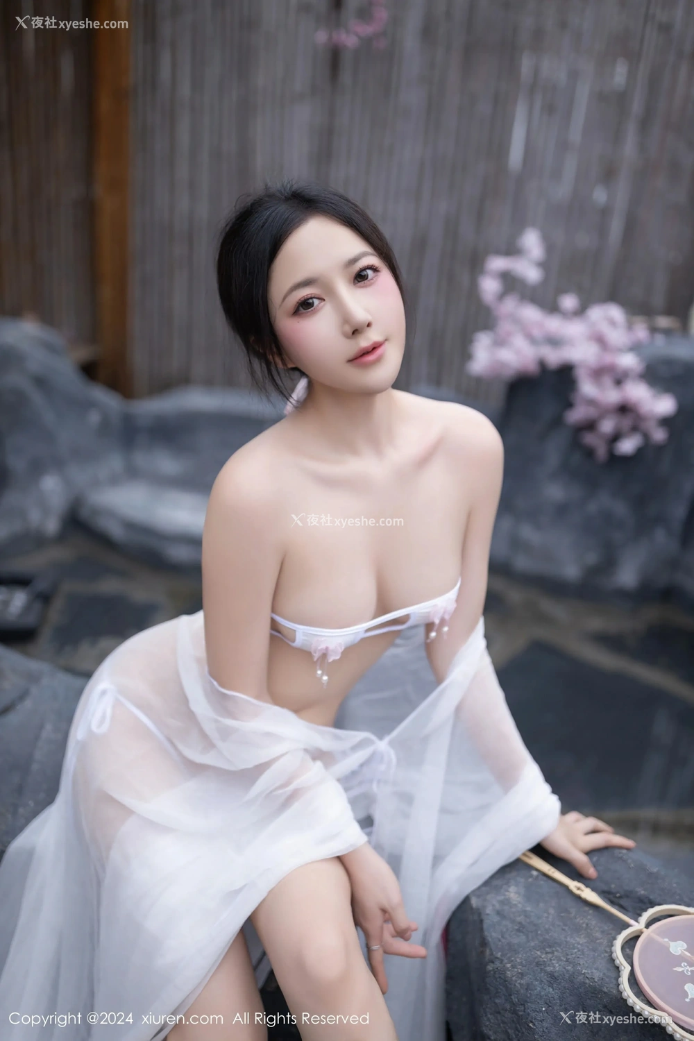 1P - [XiuRen秀人网] No.8927 鱼子酱Fish