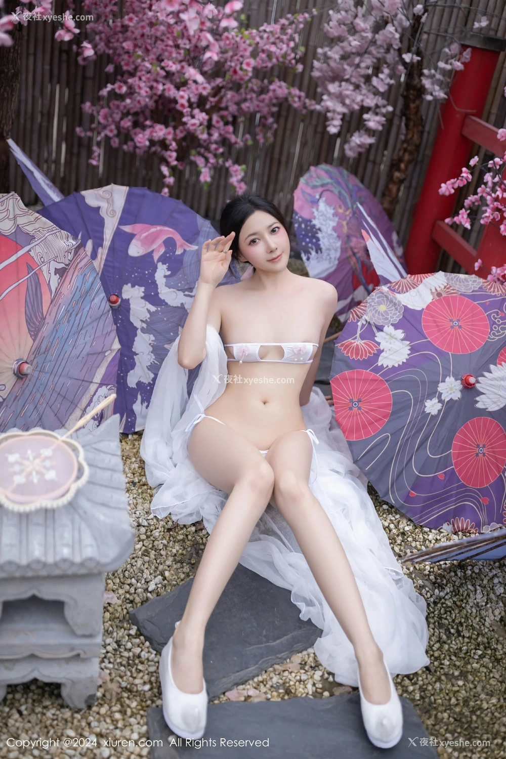1P - [XiuRen秀人网] No.8927 鱼子酱Fish