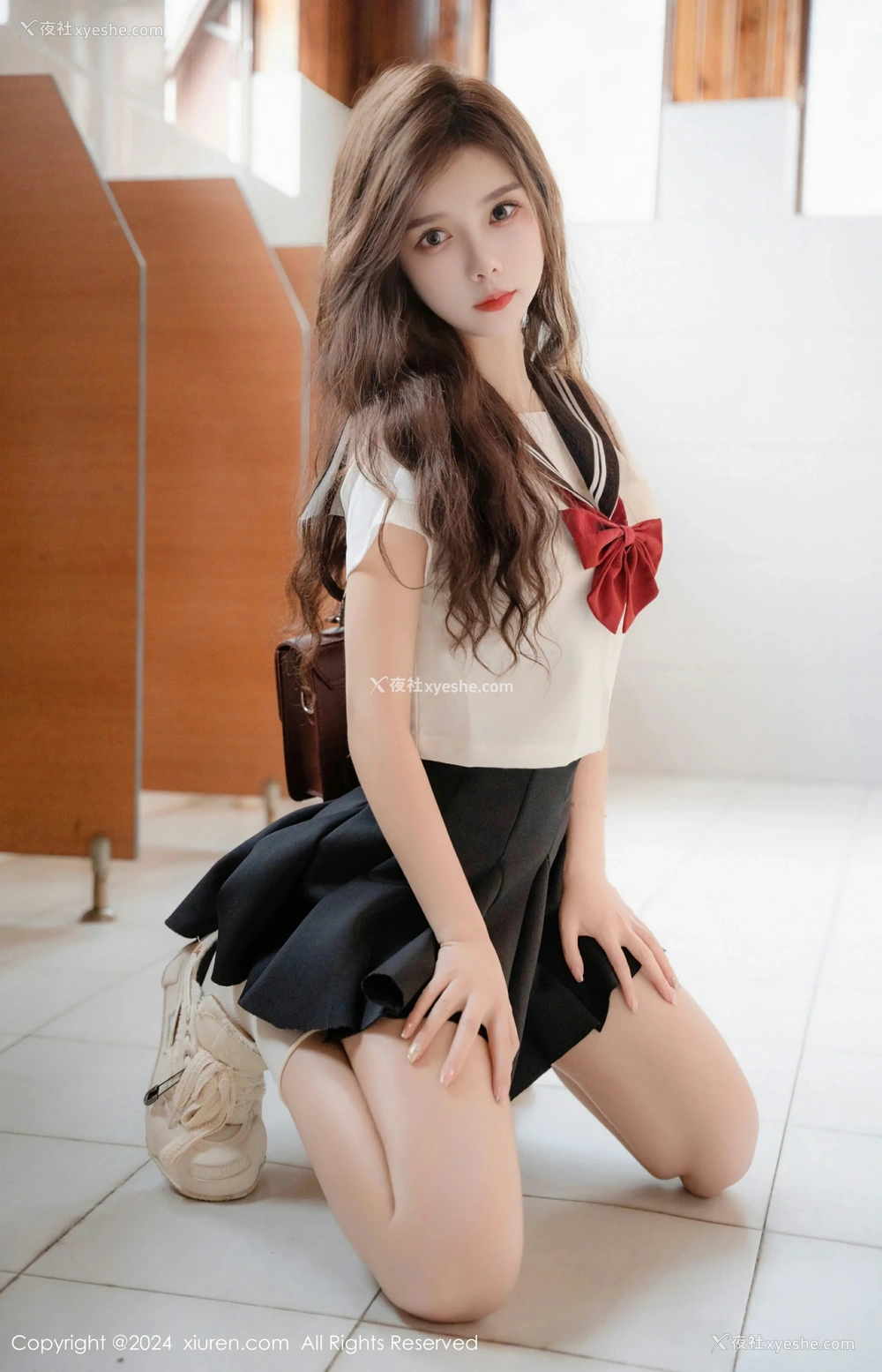 1P - [XiuRen秀人网] No.8948 拍黄瓜girl