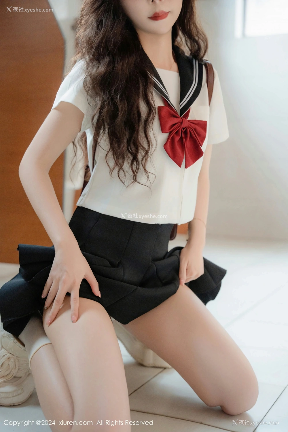 1P - [XiuRen秀人网] No.8948 拍黄瓜girl