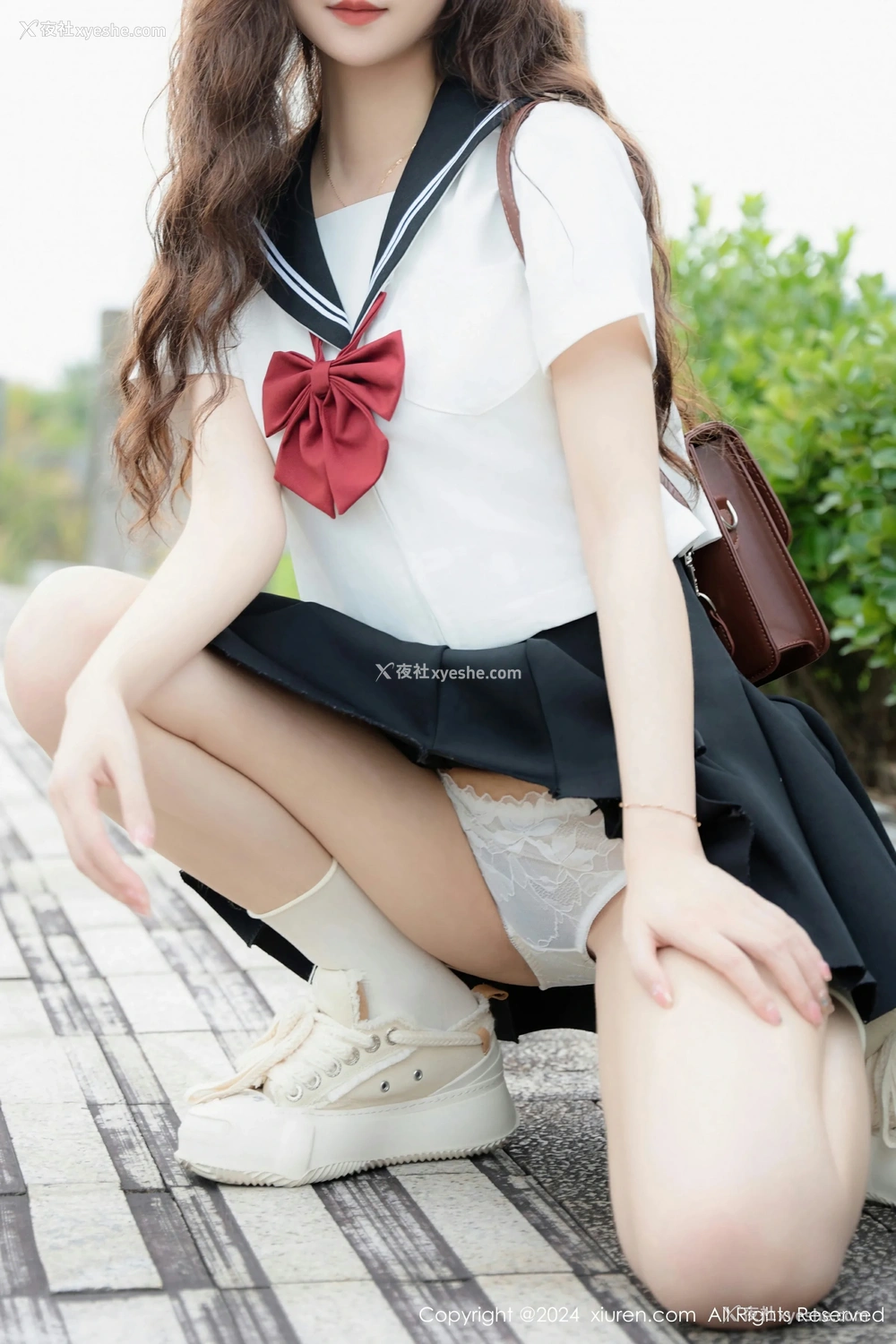 1P - [XiuRen秀人网] No.8948 拍黄瓜girl