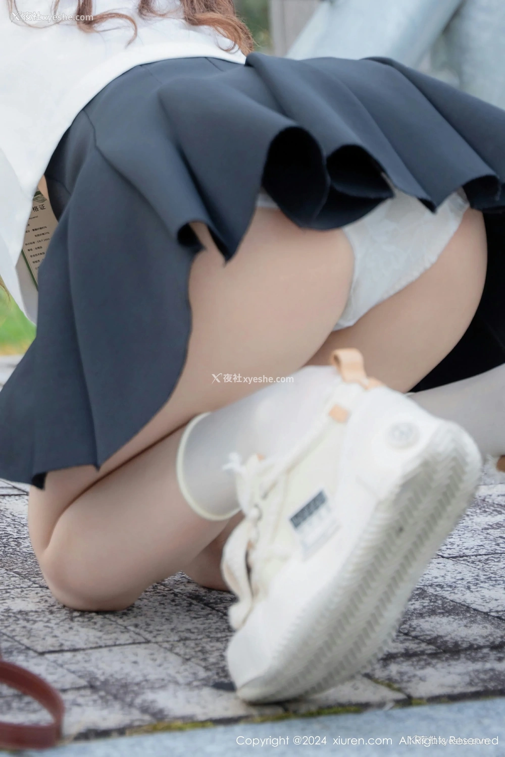 1P - [XiuRen秀人网] No.8948 拍黄瓜girl