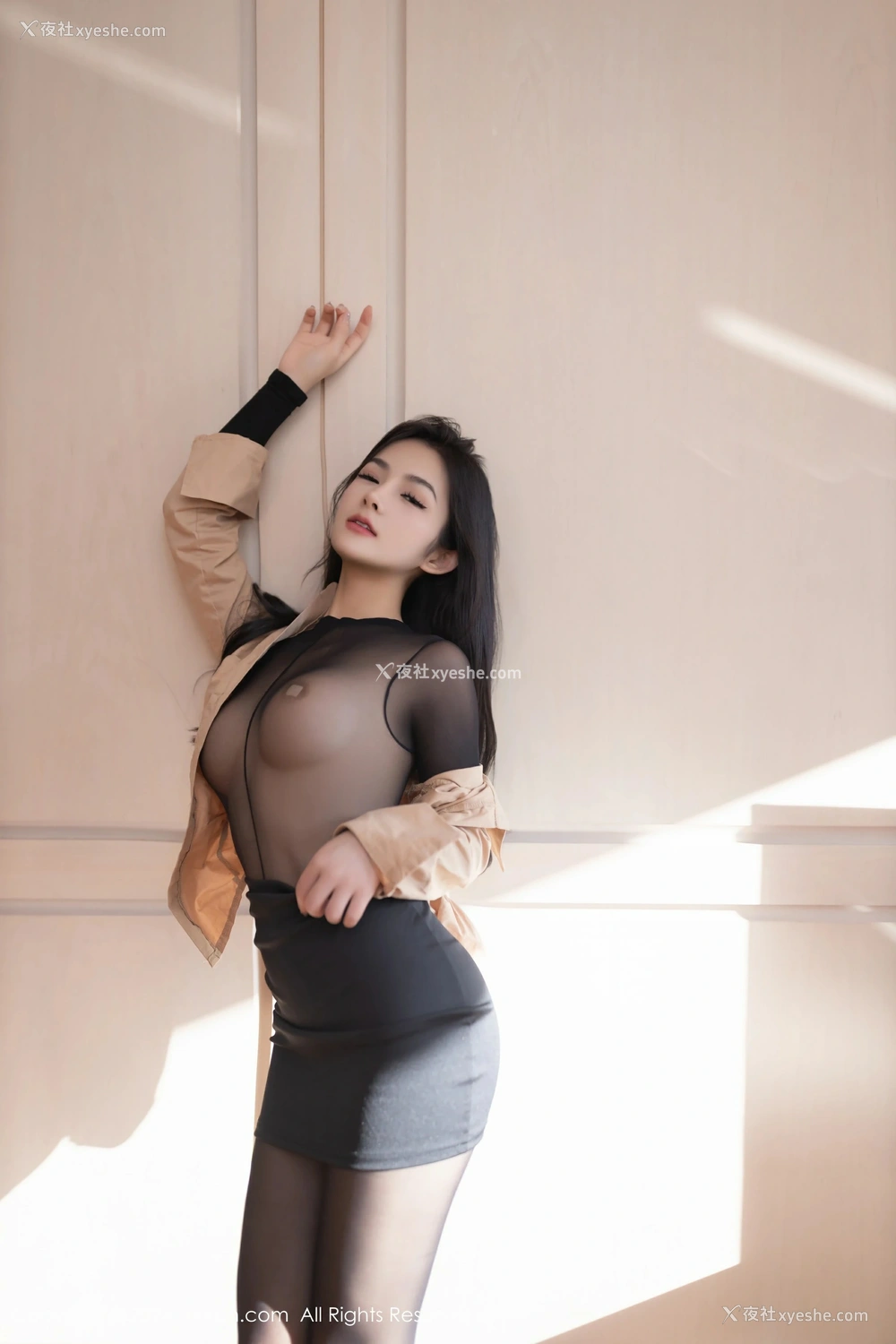 1P - [XiuRen秀人网] No.8835 谭小灵