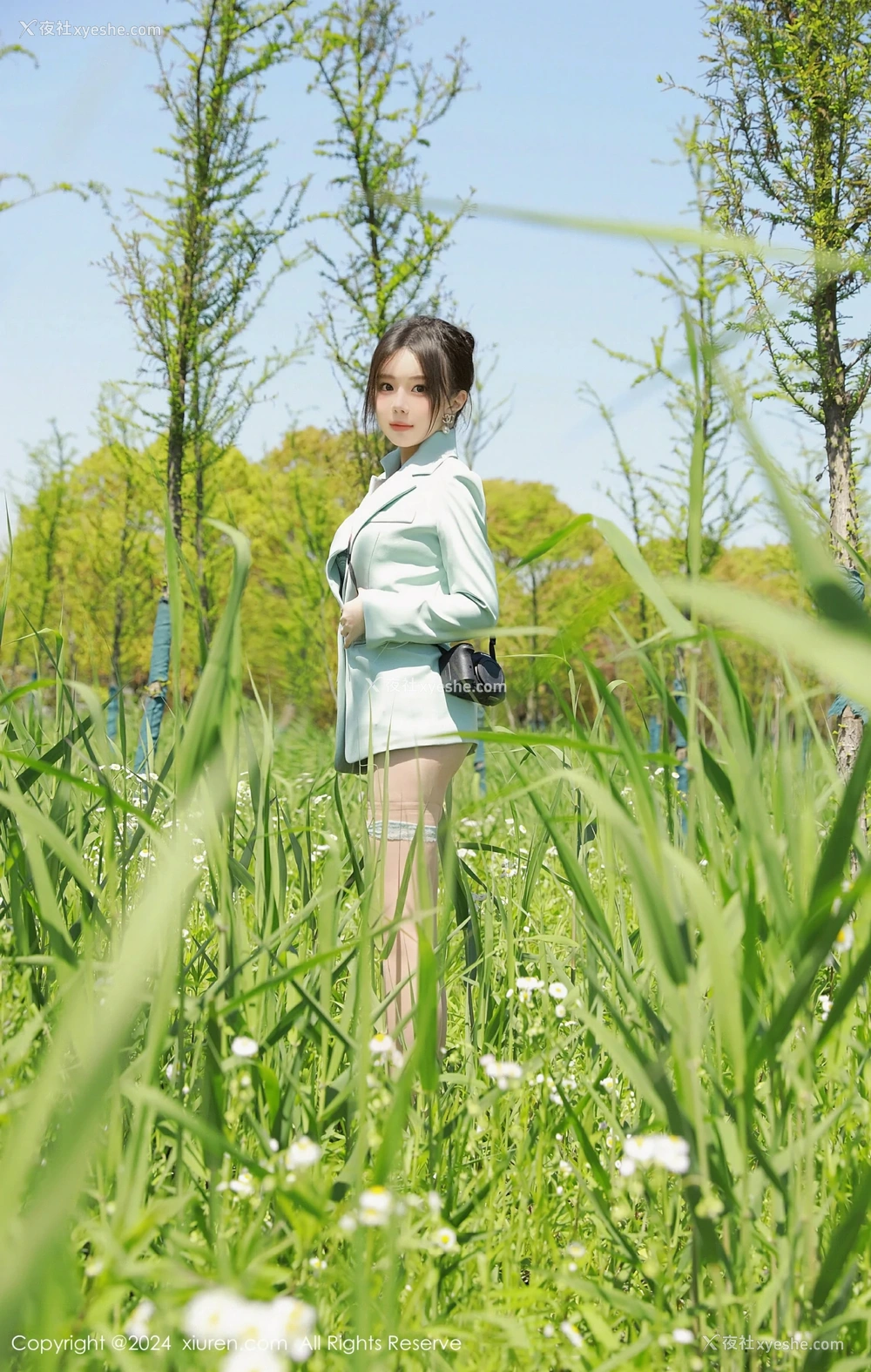 1P - [XiuRen秀人网] No.8601 小薯条nienie