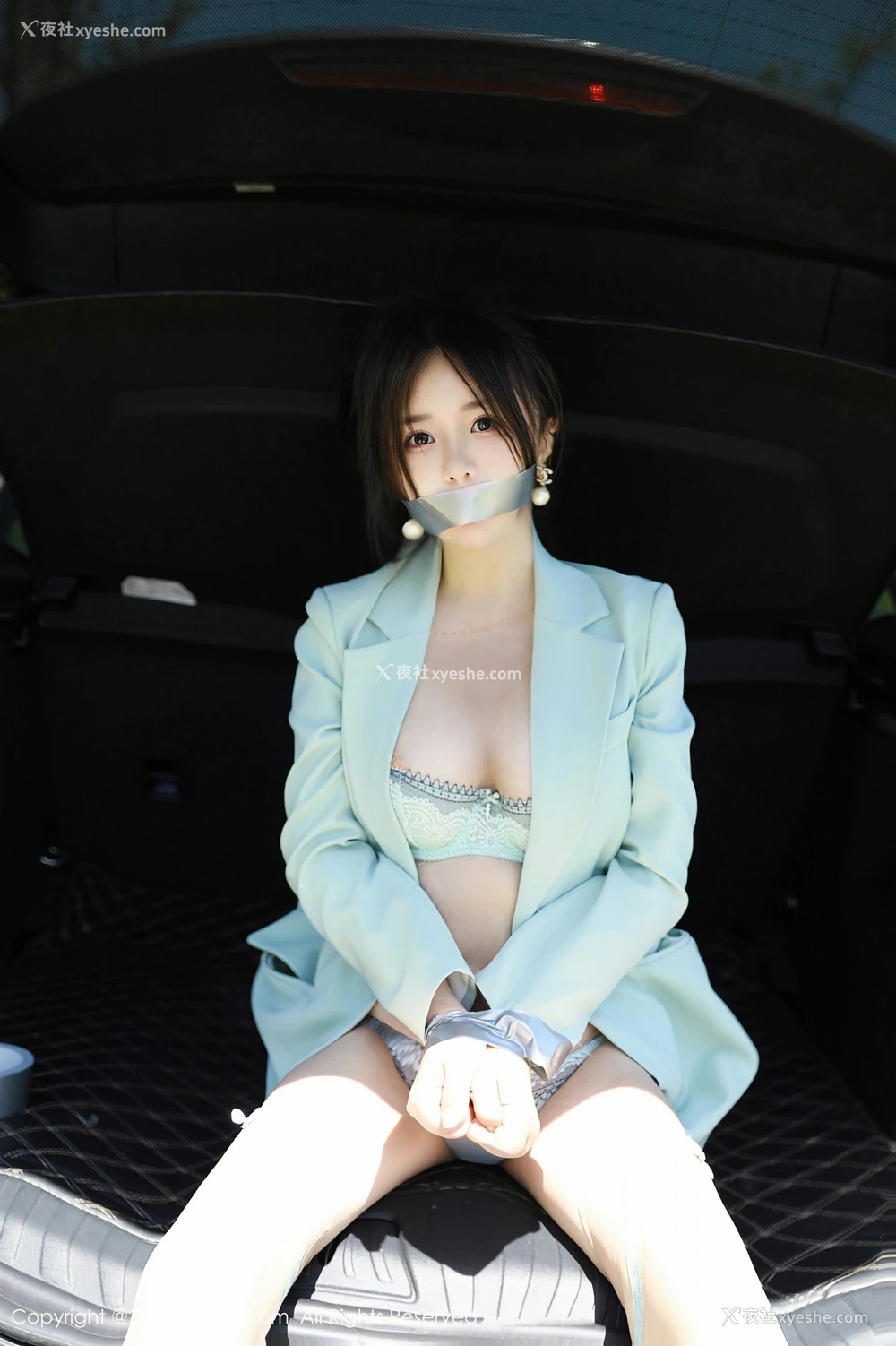 1P - [XiuRen秀人网] No.8601 小薯条nienie