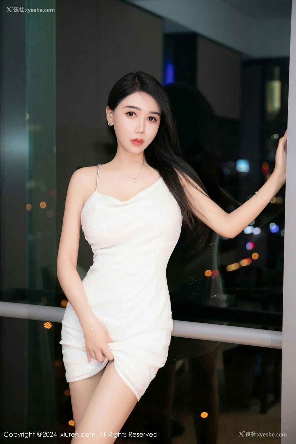 1P - [XiuRen秀人网] No.8529 李若汐