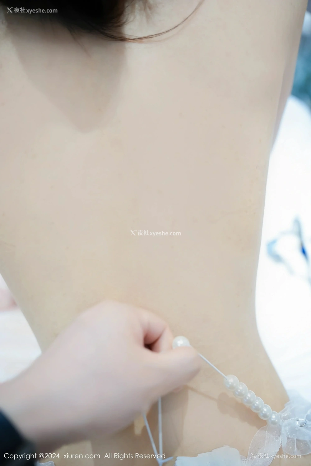 1P - [XiuRen秀人网] No.8745 Erikaki