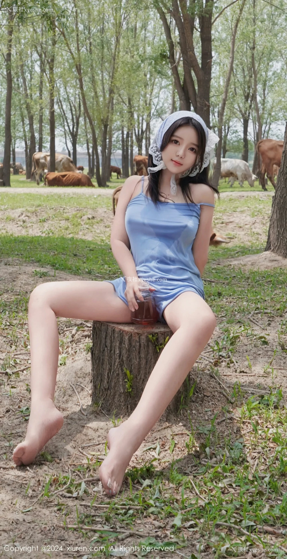 1P - [XiuRen秀人网] No.8777 小薯条nienie