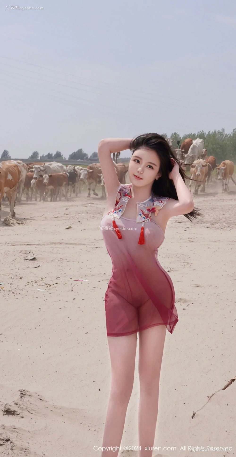1P - [XiuRen秀人网] No.8777 小薯条nienie