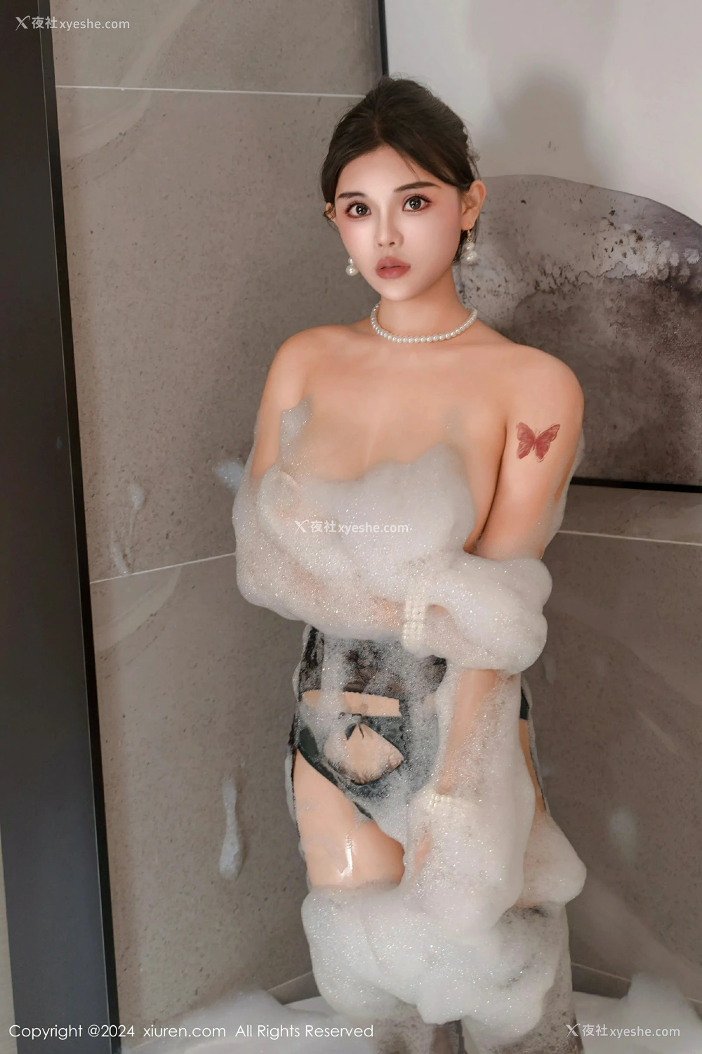 1P - [XiuRen秀人网] No.9143 小童颜