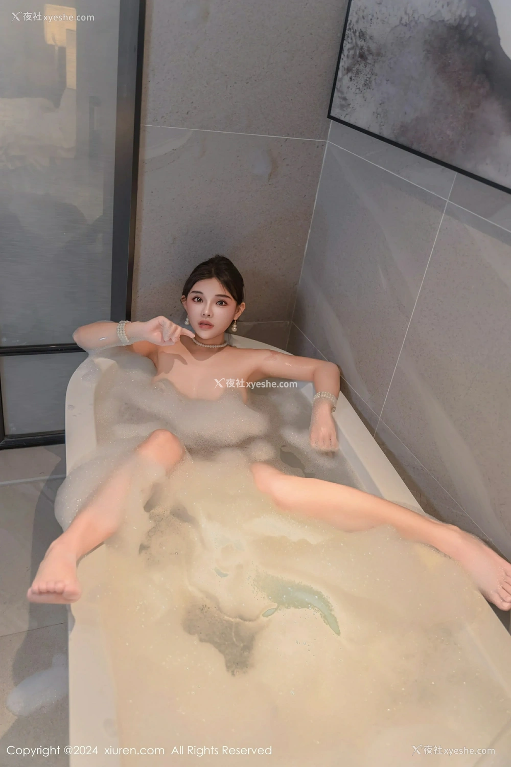 1P - [XiuRen秀人网] No.9143 小童颜